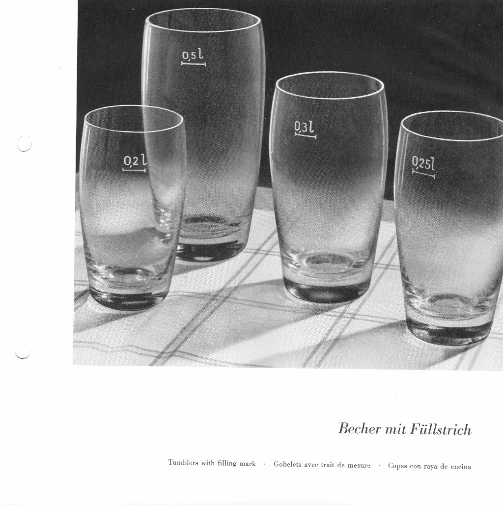 225 - Becher mit Füllstrich